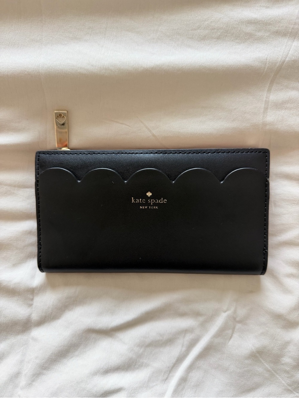 kate spade Black Scallop Trim Zip Wallet with Gold Hardware